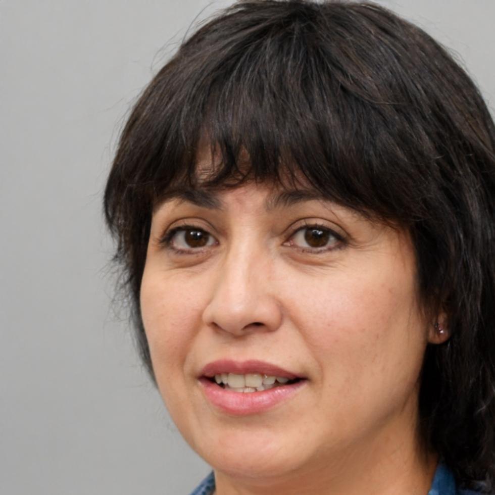 Esperanza Montiel, Directora Académica